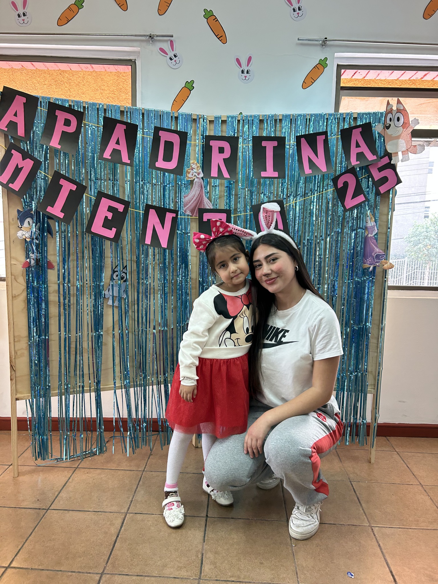 ¡El apadrinamiento de nuestros queridos estudiantes de 4° medio a los pequeñitos de Kínder! 2025 - 493124369_1158784439377880_6832816484936928386_n.jpg